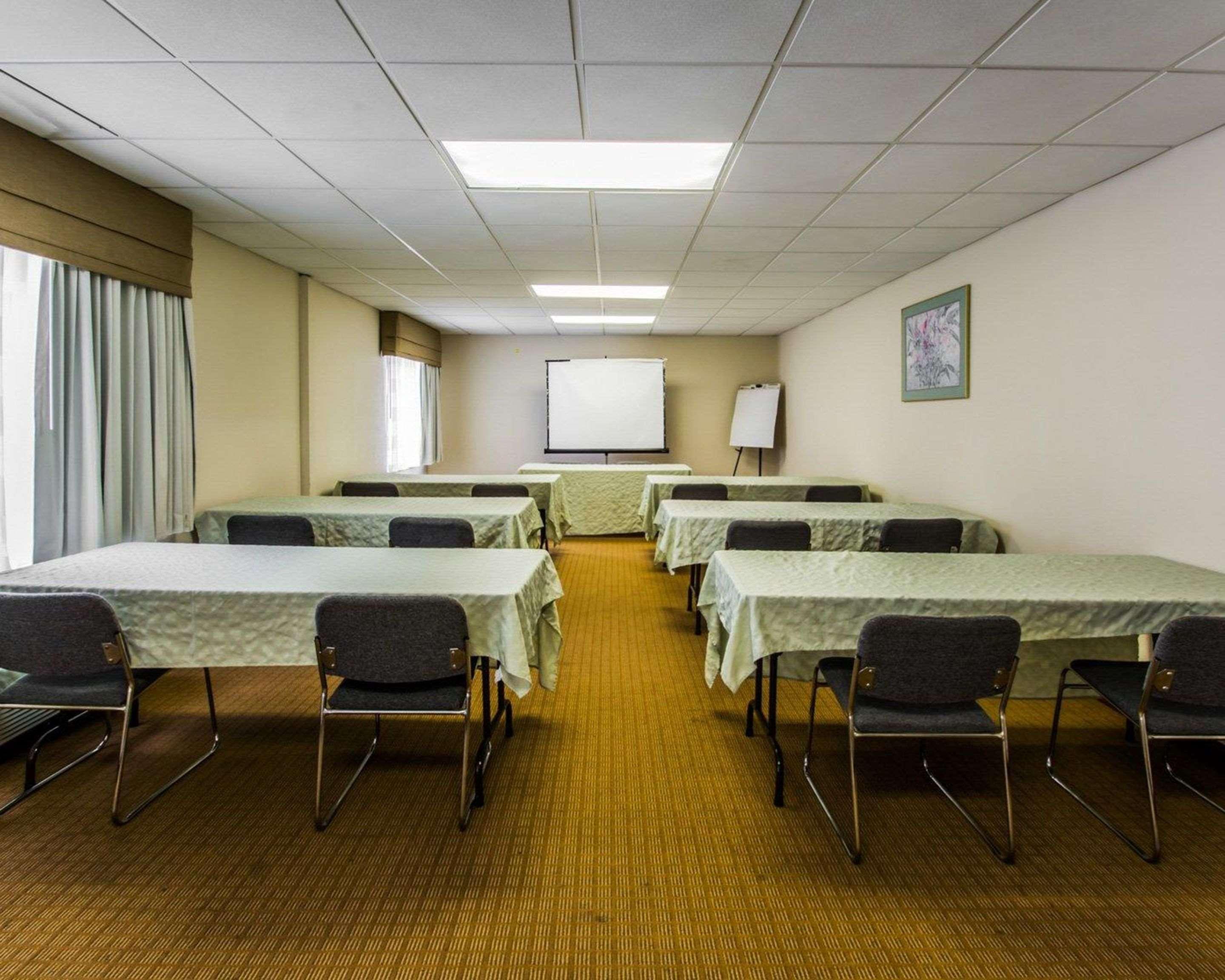 Sleep Inn & Suites Orlando International Airport Exterior photo