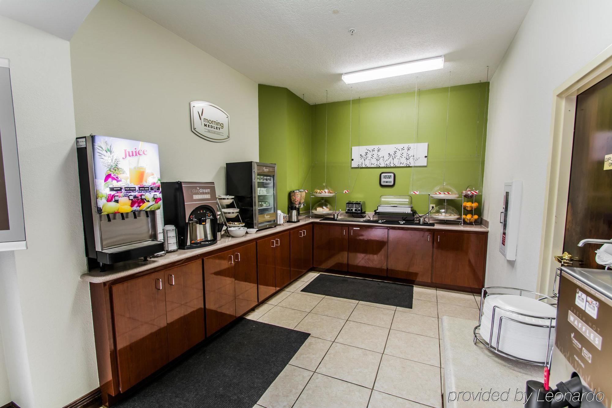 Sleep Inn & Suites Orlando International Airport Exterior photo