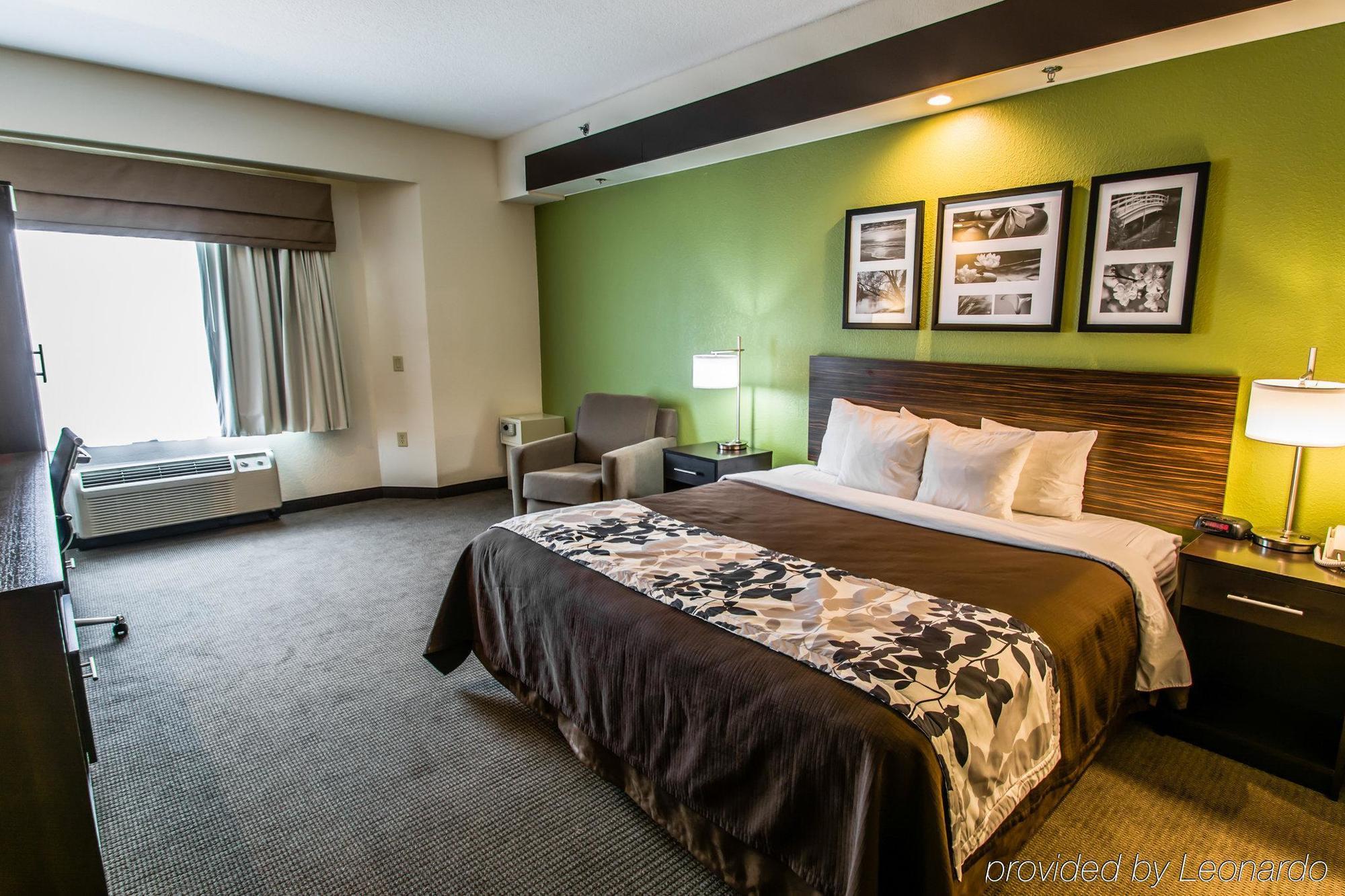 Sleep Inn & Suites Orlando International Airport Exterior photo