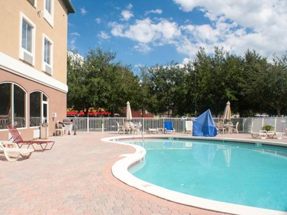 Sleep Inn & Suites Orlando International Airport Exterior photo
